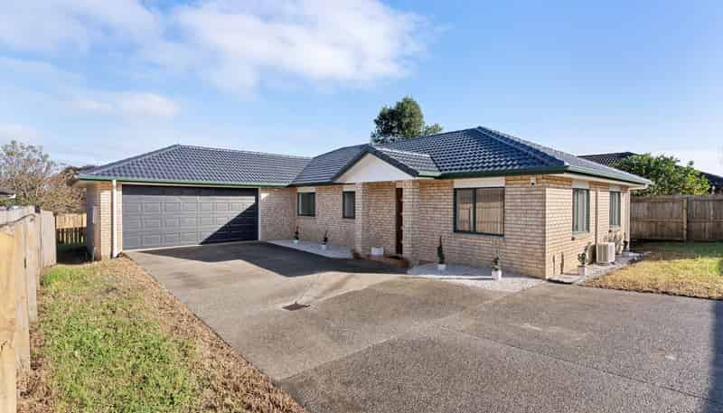 8 Carn Place, Manurewa