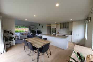 6 Ward St, Jacks Point