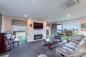 8 Lancewood Terrace, Oceanview