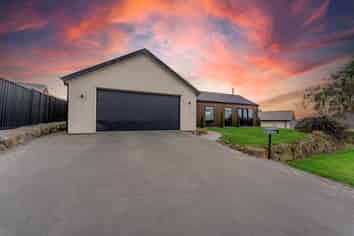 8 Lancewood Terrace, Oceanview