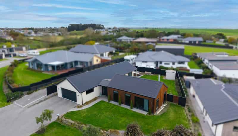 8 Lancewood Terrace, Oceanview
