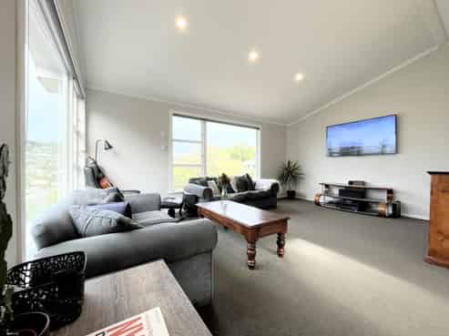 59 Winston Street , Crofton Downs