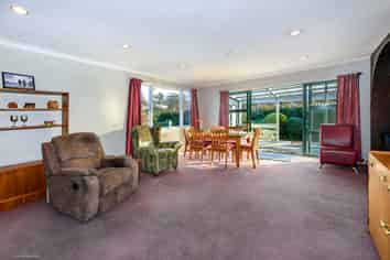 136 North Belt, Lincoln