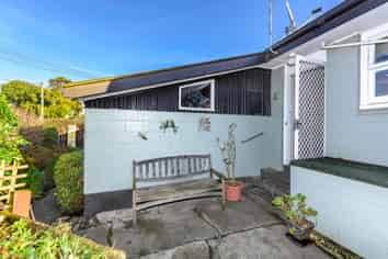 136 North Belt, Lincoln