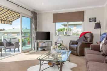 Unit 33/8 Village Place, Tuakau