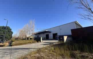 2,306 Racked Warehouse | No Office