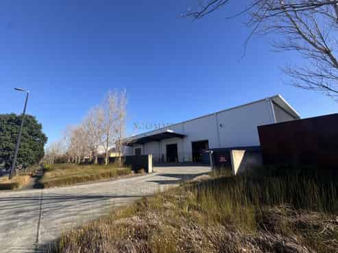 2,306 Racked Warehouse | No Office