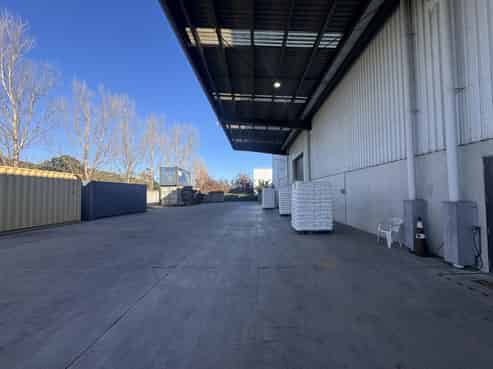 2,306 Racked Warehouse | No Office
