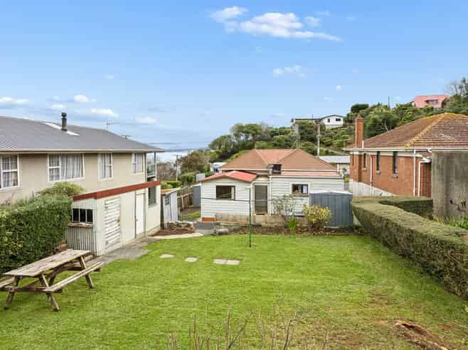 8 Kellas Street, Macandrew Bay