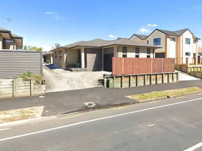 2/50 Lorne Street, Melville