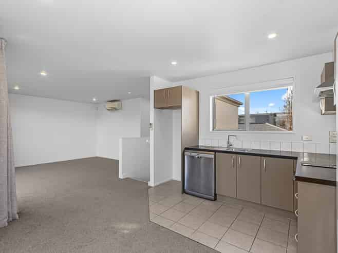 2/12 Heywood Terrace, Richmond