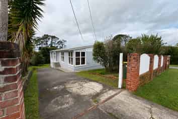 22 Crystal Avenue, Glendene