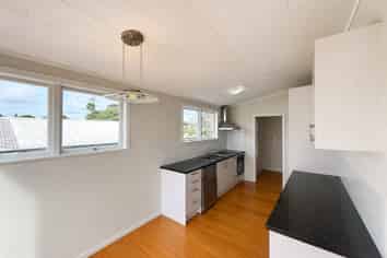 22 Crystal Avenue, Glendene