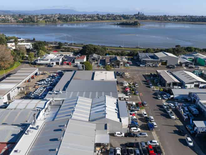 Strategically positioned city fringe investment