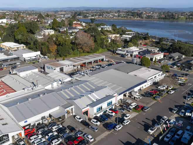 Strategically positioned city fringe investment