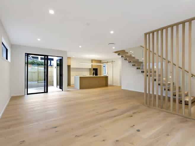 B/8 Maire Street, Woburn