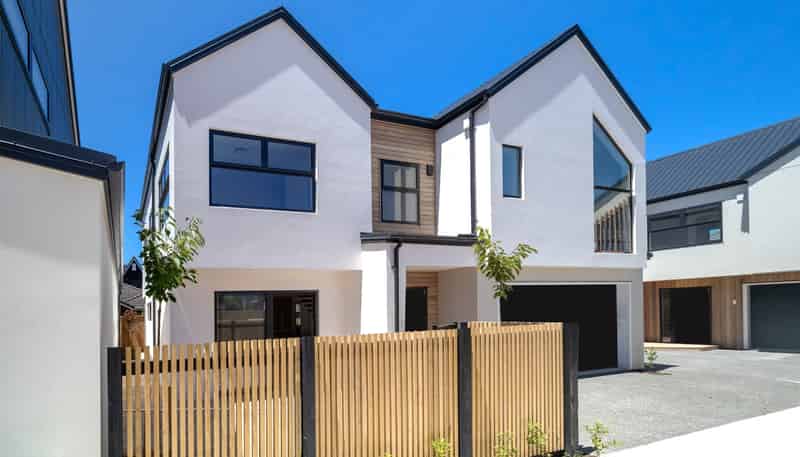 B/8 Maire Street, Woburn