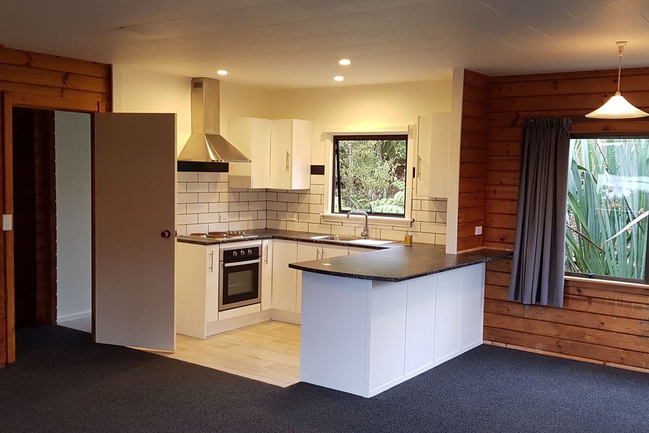 Charming 3BR Home in Serene Paremoremo - Mehr