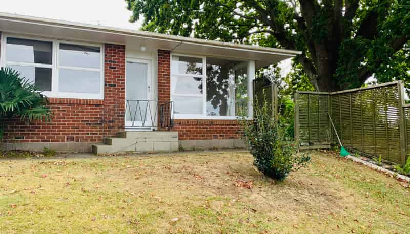 1/8 Glade Lane, Birkenhead
