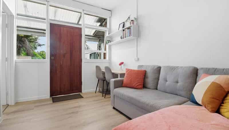3/9 August Place, Greenlane