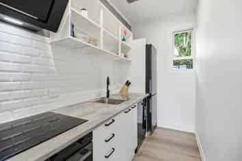 3/9 August Place, Greenlane
