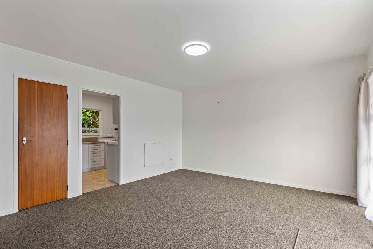 Private North-Facing Two-Bedroom Unit in a Prime Location - Widok 4