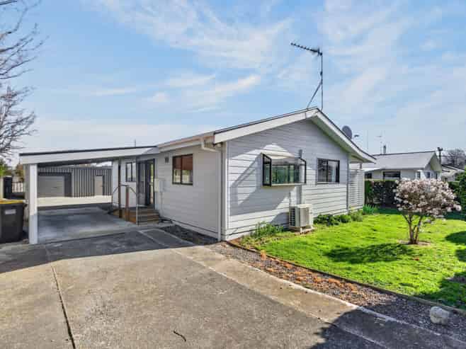 203 Belvedere Road, Carterton