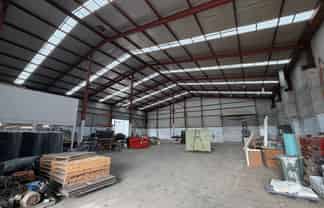 High Stud Warehouse with Gas