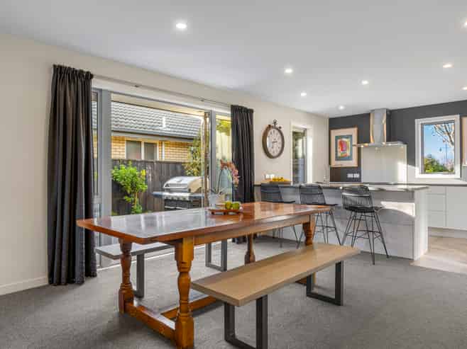 5 Blackadder Road, Pegasus