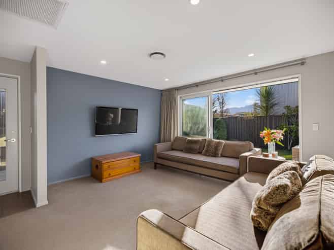 37 Risinghurst Terrace, Lower Shotover