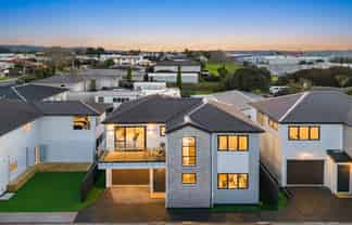 46a & 46b Woodford Avenue, Henderson
