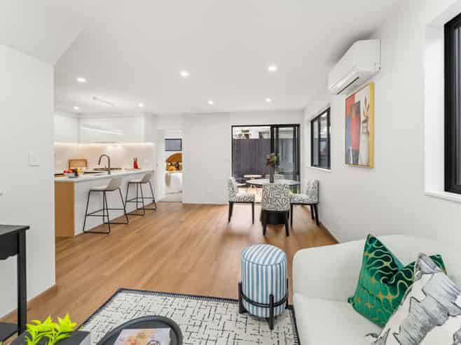 46a & 46b Woodford Avenue, Henderson