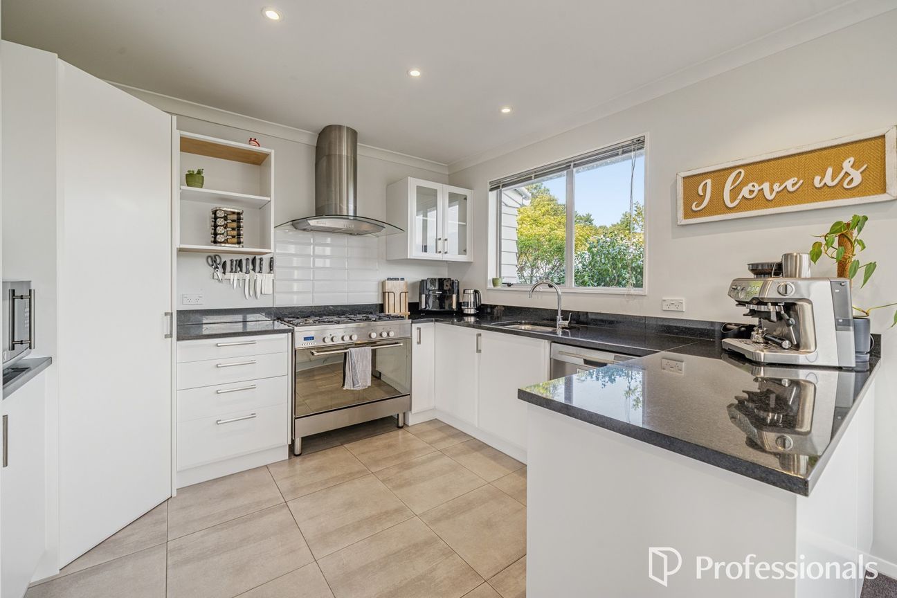 PRIVATE, ELEVATED, WITH EVERYTHING YOU NEED! - Bild 2