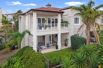 32E Point Ridge Avenue, Albany