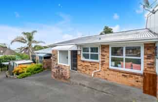 3B Kelvyn Grove, Hillpark