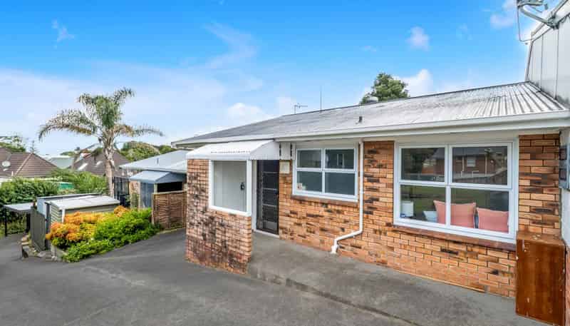 3B Kelvyn Grove, Hillpark