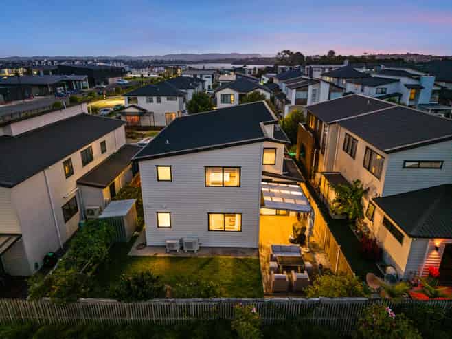 38 Thomas Rielly Avenue, Hobsonville
