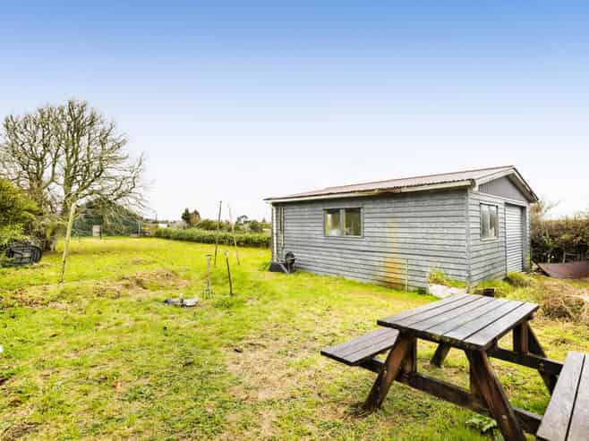 70 Pembroke Road West, Stratford