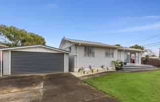 2 Muir Avenue, Mangere Bridge