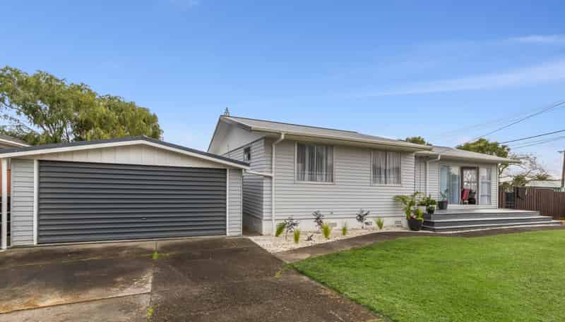 2 Muir Avenue, Mangere Bridge