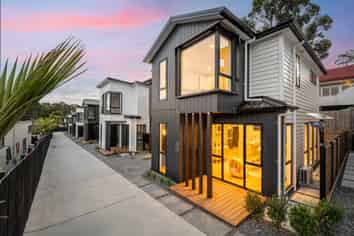 6/8 Park Rise, Campbells Bay