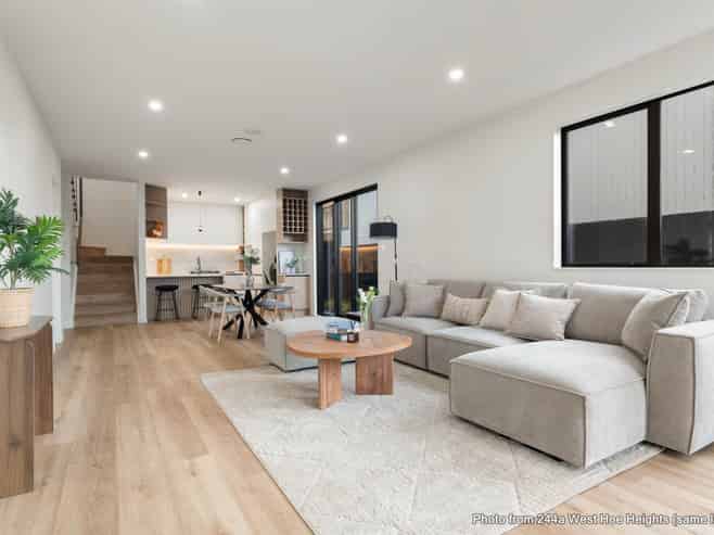 244B West Hoe Heights, Orewa