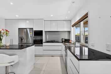 11 Agria Avenue, Karaka