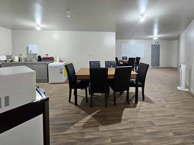 High-profile industrial premises at SH1