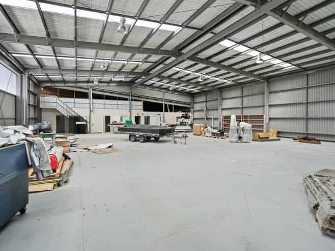 High-profile industrial premises at SH1