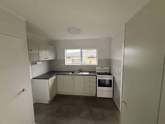 130Q Lakeside Drive, Orewa