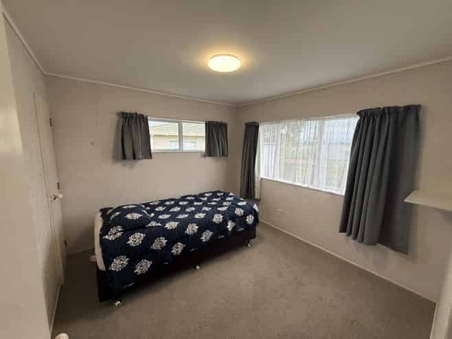 130Q Lakeside Drive, Orewa
