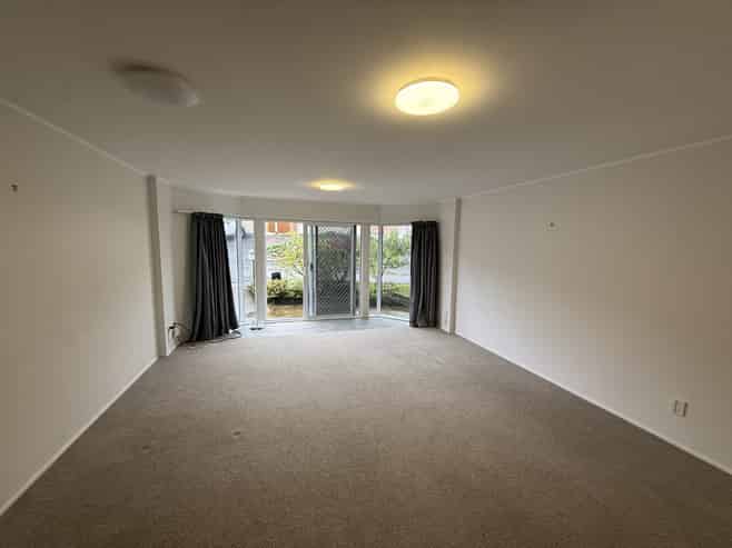 130Q Lakeside Drive, Orewa