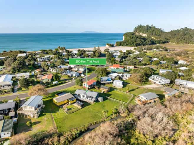 100 Kon Tiki Road, Whiritoa