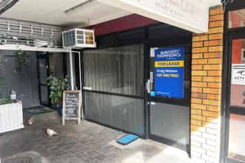 73m² PRIME ARCADE SPACE IN OREWA
